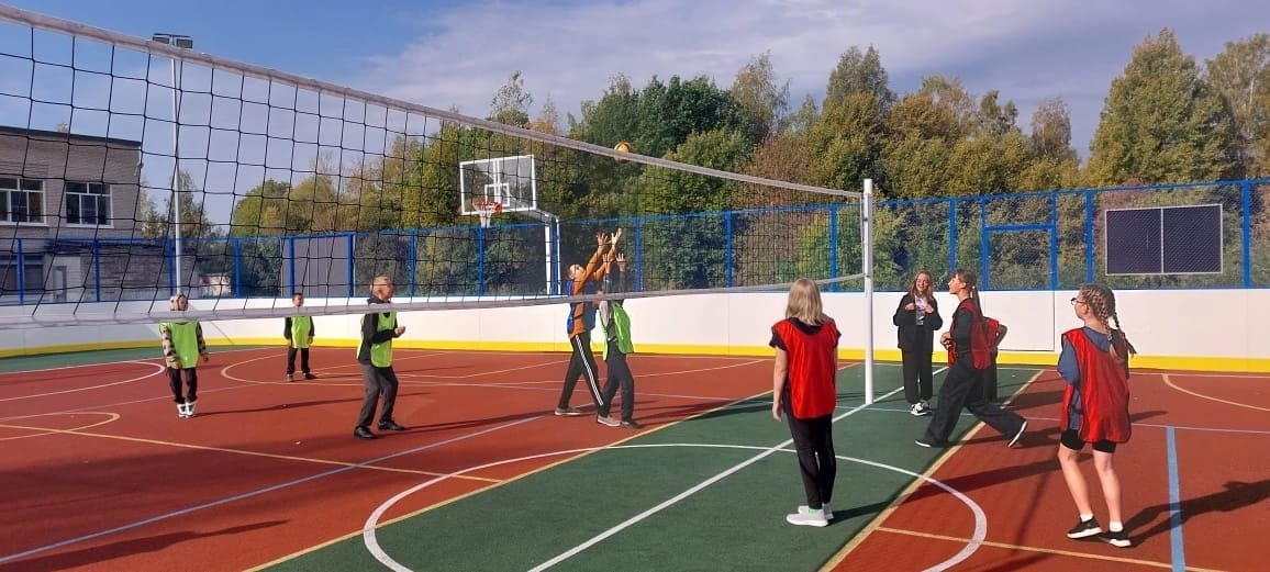 Товарищеская встреча по пионерболу.