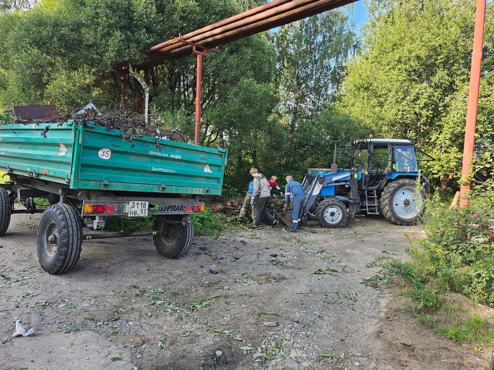 Уборка несанкционированной свалки.