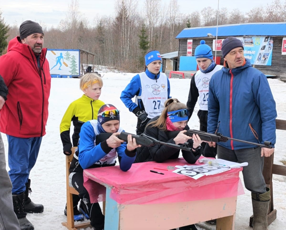 Спортивный праздник по лыжным гонкам – двоеборье.