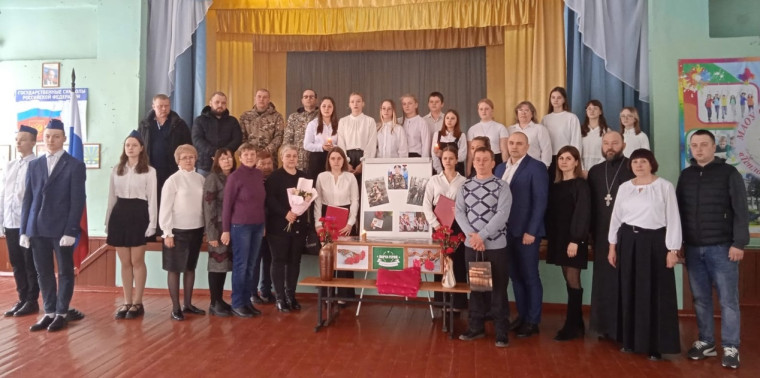 «Парта Героя». «Парта Героя».