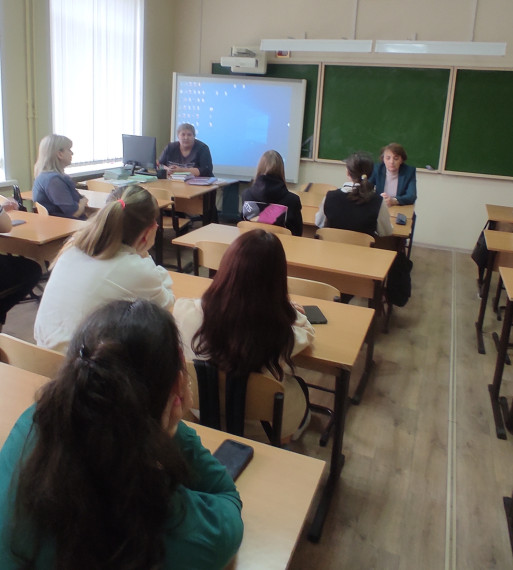 Встреча с выпускниками Боровичского педагогического колледжа. Встреча с выпускниками Боровичского педагогического колледжа.